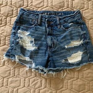 American Eagle Strigid Distressed Ultra High Rise Mom Shorts Size 2